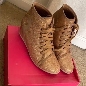 Women’s wedge Tennis shoes